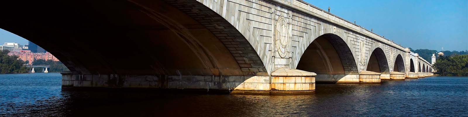 This is an image of an arch bridge in Lincoln where ASTA-USA provides professional translation services.