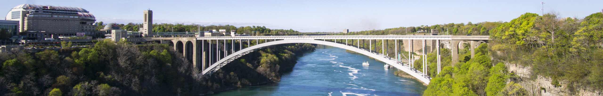 This is an image of Niagara Falls bridge in Buffalo New York where ASTA-USA ASTA-USA provides professional translation services.